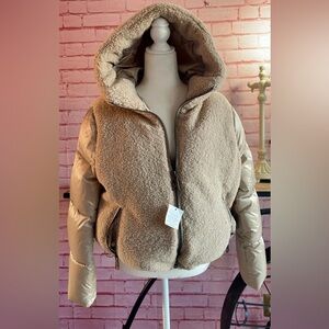 CALVIN KLEIN Faux Sherpa Combo Puffer Jacket
New with Tags